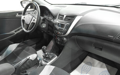 Hyundai Solaris II рестайлинг, 2015 год, 799 000 рублей, 9 фотография