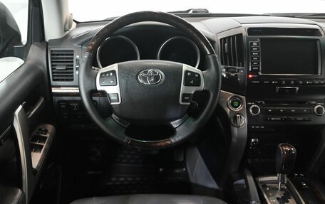 Toyota Land Cruiser 200, 2008 год, 3 550 000 рублей, 22 фотография