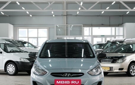 Hyundai Solaris II рестайлинг, 2011 год, 819 000 рублей, 3 фотография