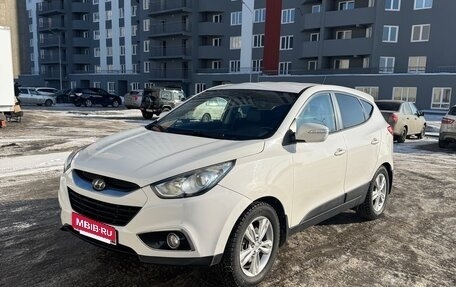 Hyundai ix35 I рестайлинг, 2013 год, 1 399 999 рублей, 2 фотография