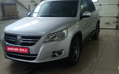 Volkswagen Tiguan I, 2010 год, 1 000 000 рублей, 1 фотография