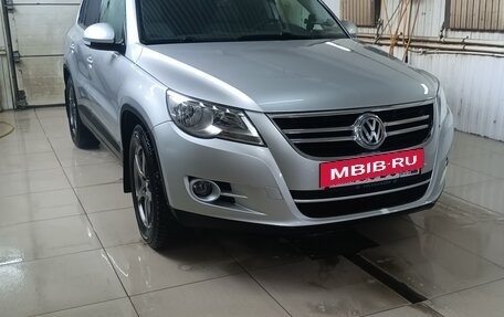 Volkswagen Tiguan I, 2010 год, 1 000 000 рублей, 6 фотография