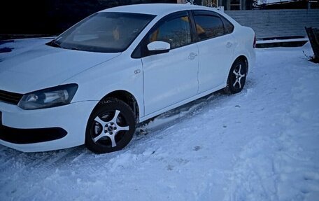 Volkswagen Polo VI (EU Market), 2012 год, 850 000 рублей, 4 фотография