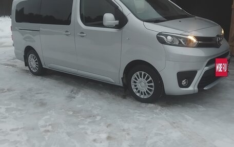 Toyota ProAce II, 2018 год, 3 040 000 рублей, 13 фотография