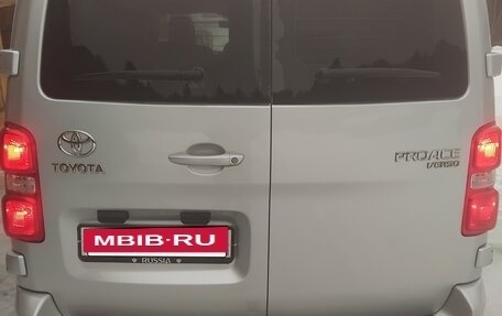 Toyota ProAce II, 2018 год, 3 040 000 рублей, 9 фотография