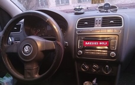 Volkswagen Polo VI (EU Market), 2011 год, 700 000 рублей, 7 фотография