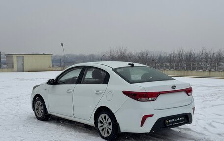 KIA Rio IV, 2017 год, 850 000 рублей, 4 фотография