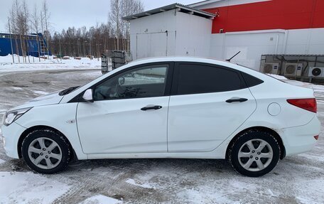 Hyundai Solaris II рестайлинг, 2011 год, 550 000 рублей, 7 фотография