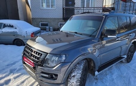 Mitsubishi Pajero IV, 2017 год, 3 500 000 рублей, 1 фотография