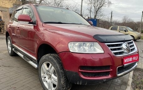 Volkswagen Touareg III, 2004 год, 735 000 рублей, 1 фотография