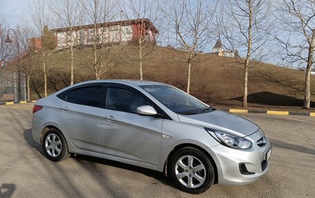 Hyundai Solaris II рестайлинг, 2014 год, 815 000 рублей, 4 фотография