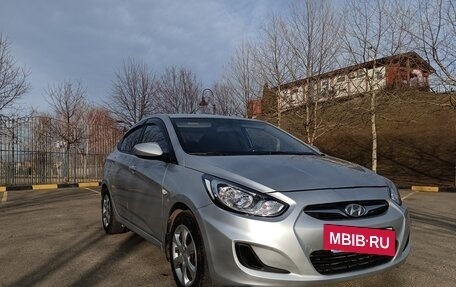 Hyundai Solaris II рестайлинг, 2014 год, 815 000 рублей, 3 фотография