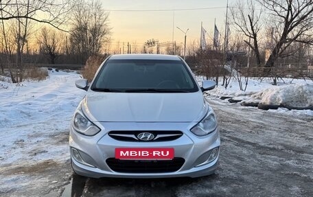 Hyundai Solaris II рестайлинг, 2013 год, 750 000 рублей, 2 фотография