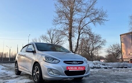 Hyundai Solaris II рестайлинг, 2013 год, 750 000 рублей, 4 фотография