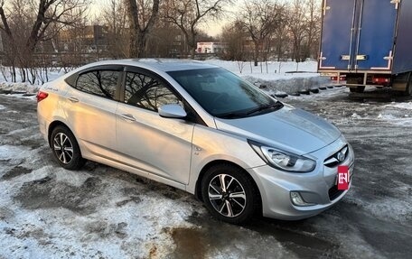 Hyundai Solaris II рестайлинг, 2013 год, 750 000 рублей, 5 фотография