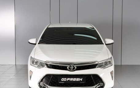 Toyota Camry, 2017 год, 2 329 000 рублей, 3 фотография