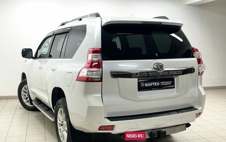 Toyota Land Cruiser Prado 150 рестайлинг 2, 2016 год, 3 798 000 рублей, 6 фотография