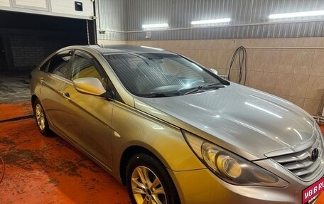 Hyundai Sonata VI, 2011 год, 890 000 рублей, 8 фотография