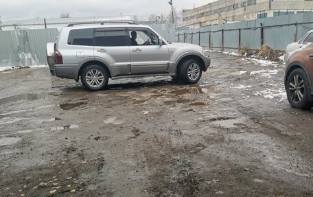 Mitsubishi Pajero III рестайлинг, 2004 год, 1 100 000 рублей, 3 фотография