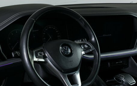 Volkswagen Touareg III, 2019 год, 5 100 000 рублей, 17 фотография