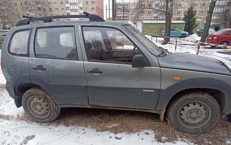 Chevrolet Niva I рестайлинг, 2010 год, 420 000 рублей, 6 фотография