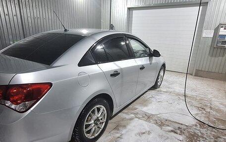 Chevrolet Cruze II, 2010 год, 770 000 рублей, 9 фотография