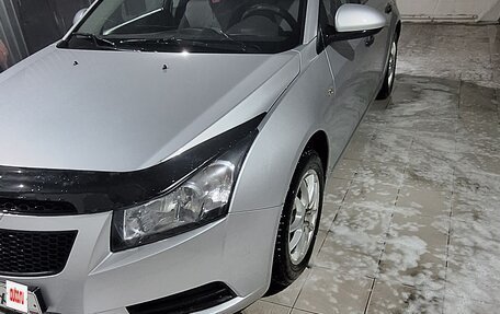 Chevrolet Cruze II, 2010 год, 770 000 рублей, 10 фотография