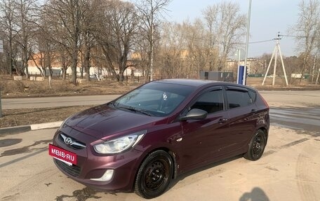 Hyundai Solaris II рестайлинг, 2012 год, 770 000 рублей, 14 фотография