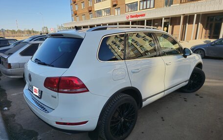 Volkswagen Touareg III, 2011 год, 2 550 000 рублей, 4 фотография