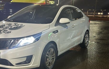 KIA Rio III рестайлинг, 2013 год, 800 000 рублей, 2 фотография