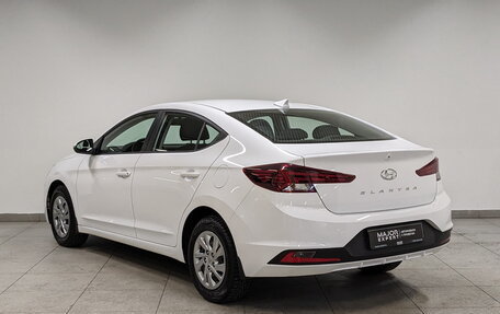 Hyundai Elantra VI рестайлинг, 2019 год, 1 725 000 рублей, 7 фотография