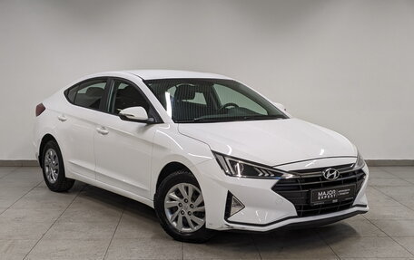 Hyundai Elantra VI рестайлинг, 2019 год, 1 725 000 рублей, 3 фотография