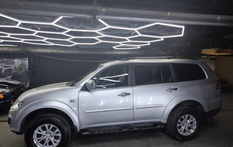 Mitsubishi Pajero Sport II рестайлинг, 2013 год, 1 500 000 рублей, 3 фотография