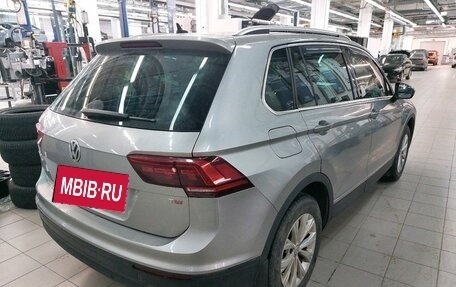 Volkswagen Tiguan II, 2017 год, 2 247 000 рублей, 4 фотография