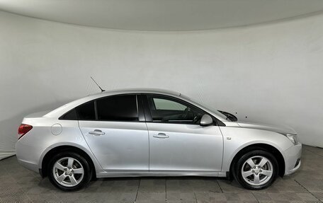 Chevrolet Cruze II, 2011 год, 840 000 рублей, 4 фотография