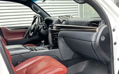 Lexus LX III, 2019 год, 8 350 000 рублей, 10 фотография