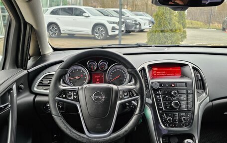 Opel Astra J, 2013 год, 800 000 рублей, 5 фотография