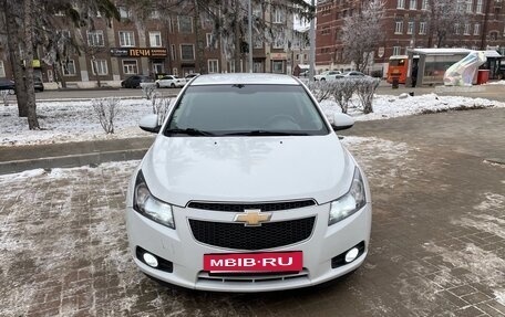 Chevrolet Cruze II, 2012 год, 999 999 рублей, 2 фотография