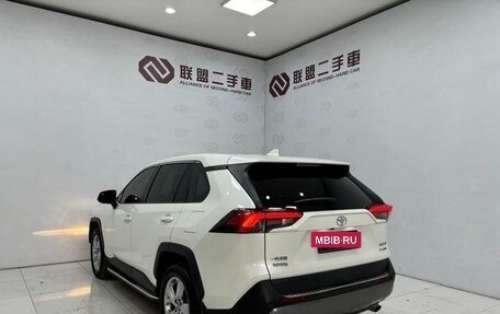 Toyota RAV4, 2021 год, 3 020 017 рублей, 4 фотография