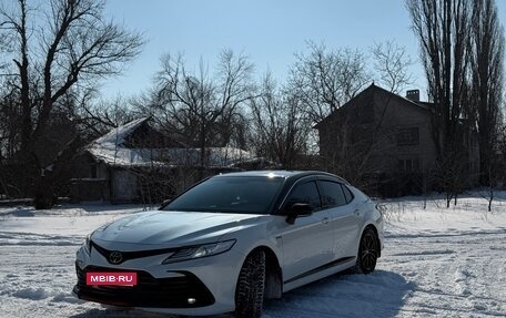 Toyota Camry, 2021 год, 4 400 000 рублей, 2 фотография
