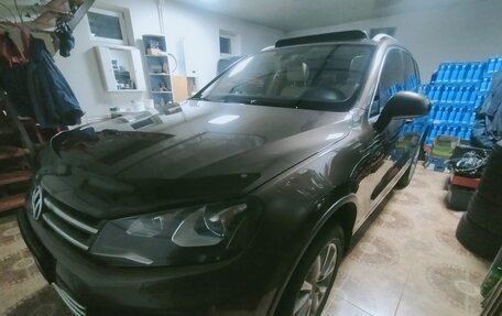 Volkswagen Touareg III, 2011 год, 1 550 000 рублей, 5 фотография