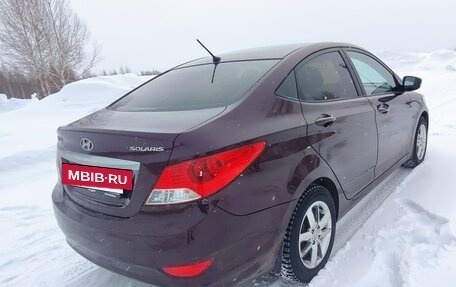 Hyundai Solaris II рестайлинг, 2011 год, 750 000 рублей, 6 фотография