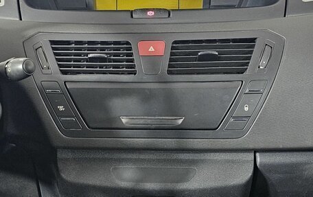 Citroen C4 Picasso II рестайлинг, 2011 год, 550 000 рублей, 11 фотография