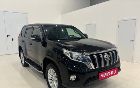 Toyota Land Cruiser Prado 150 рестайлинг 2, 2014 год, 4 000 000 рублей, 3 фотография