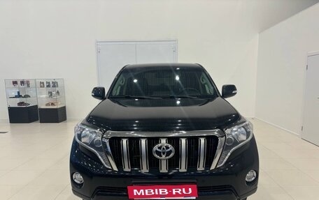 Toyota Land Cruiser Prado 150 рестайлинг 2, 2014 год, 4 000 000 рублей, 2 фотография