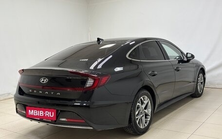 Hyundai Sonata VIII, 2019 год, 2 600 000 рублей, 6 фотография