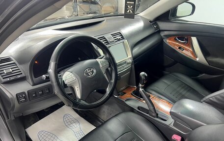 Toyota Camry, 2010 год, 950 000 рублей, 6 фотография