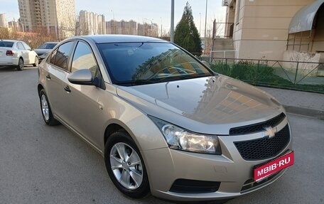 Chevrolet Cruze II, 2011 год, 850 000 рублей, 1 фотография