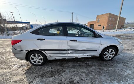 Hyundai Solaris II рестайлинг, 2011 год, 600 000 рублей, 5 фотография