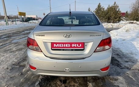 Hyundai Solaris II рестайлинг, 2011 год, 600 000 рублей, 3 фотография